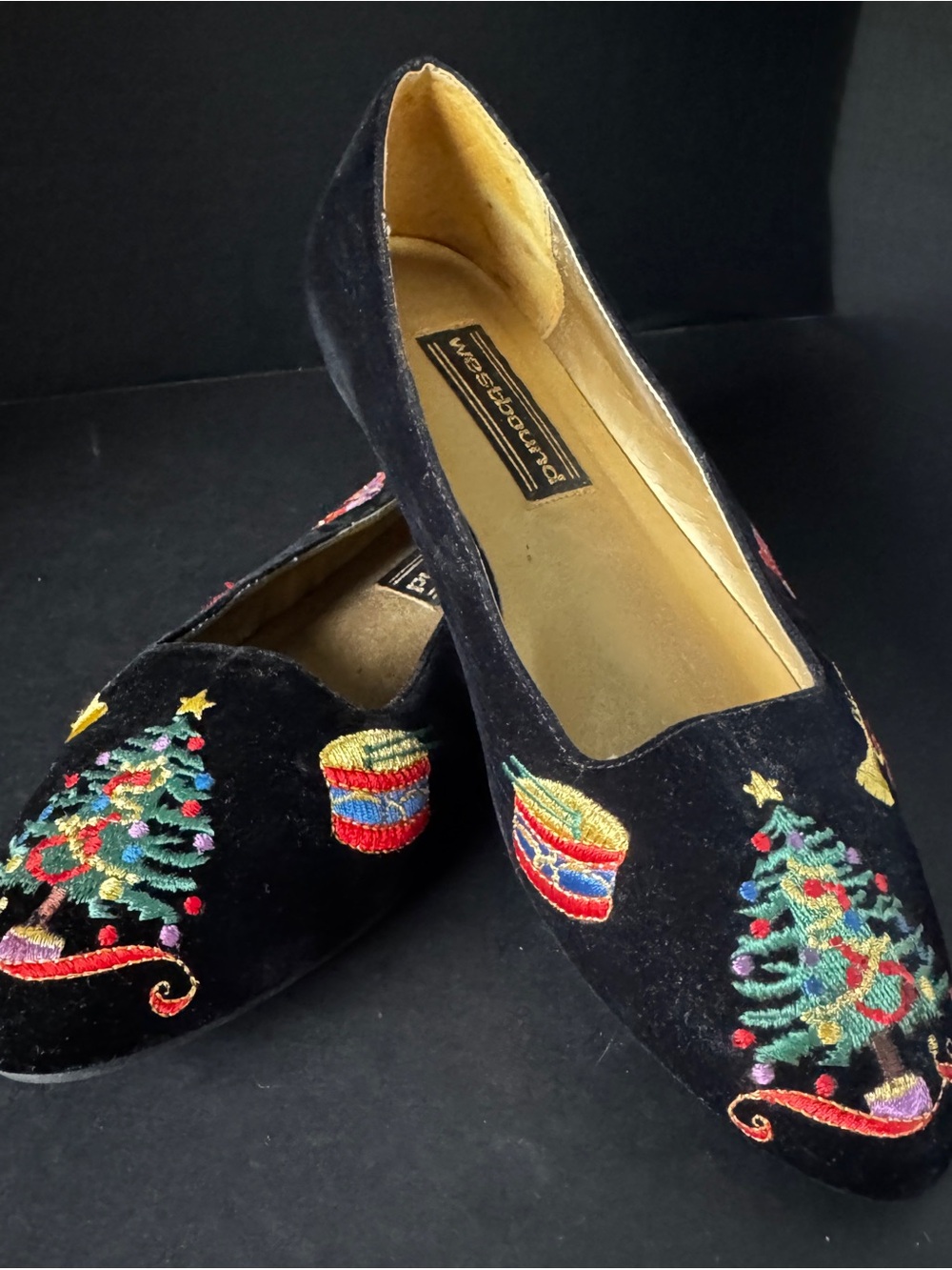 Christmas Shoes Flats 7.5 Black Velveteen Embroidered Holiday VTG Westbound Tree